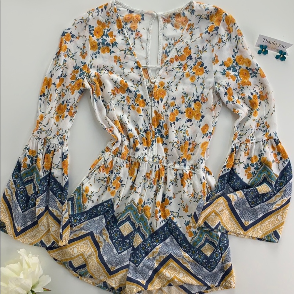Chloe e Katie rompers summer size S but runs small-seems more like an XS to me